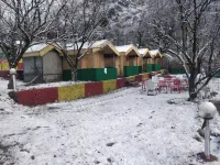 Tirthan Village Huts Hotel di Distrik Mandi