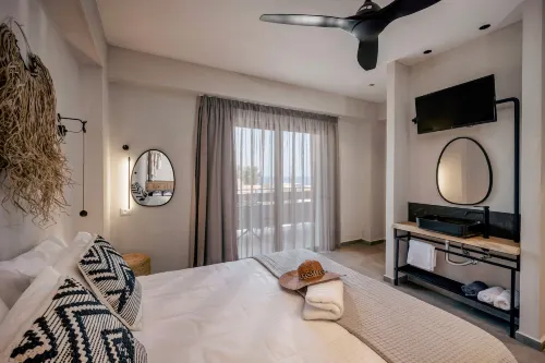 Casa d'Oro Suites by Estia 'Adults Only' - Parking