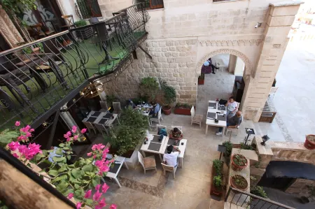 Tuğhan Hotel Отели в г. Мардин