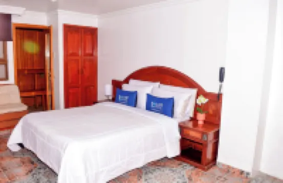 Lavid Hotel Kennedy Hotels near Bosa