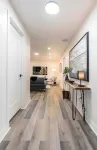 Cheerful and Modern Các khách sạn ở Ottawa