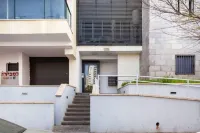 Beachside 3Br l Huge Patio and Parking l Mamad - Beach