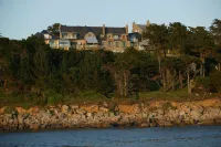 Manoir de Lan Kérellec Hotels in Locquirec