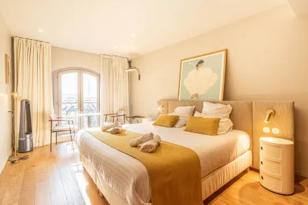 La Maison de Blanche Отели рядом с достопримечательностью «Basilique Saint-Seurin»