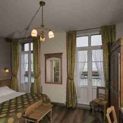 Hôtel de Calais Rooms