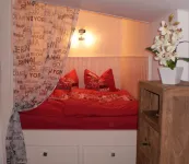 Apartment stylish + cozy, in 3 minutes walk to the sea :) Parking lot directly on site