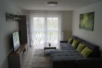 Ferienwohnung mit Panoramablick Inmitten von Weinbergen. Haustierfreundlich Hotels in Ensch