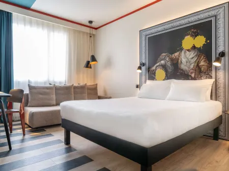 Ibis Styles Barcelona Sant Joan Despi Отели рядом с достопримечательностью «Walden7»