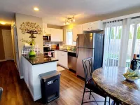 2 Bedroom Single Story Townhouse Hotels in Aloha