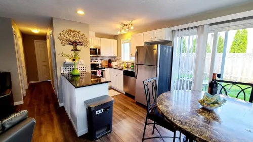 2 Bedroom Single Story Townhouse Hotels in Aloha