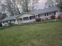Specious and Cozy Ranch home  with moonlight windows  near Stone Mountain Park