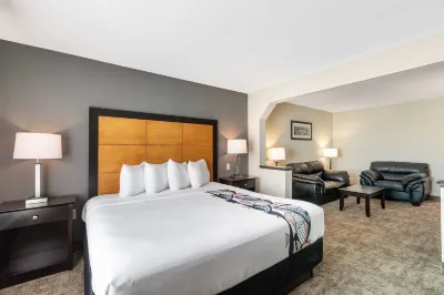 Best Western Inn  Suites - Midway Airport Các khách sạn ở Bridgeview