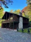 Modern Cottage between Stratton and Mount Snow
