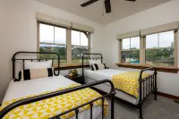 Modern Mountain Home with Scenic Views - Stunning Outdoor Retreat Hotels in Pagosa Springs