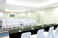 Grand Pacific Hotel - Business