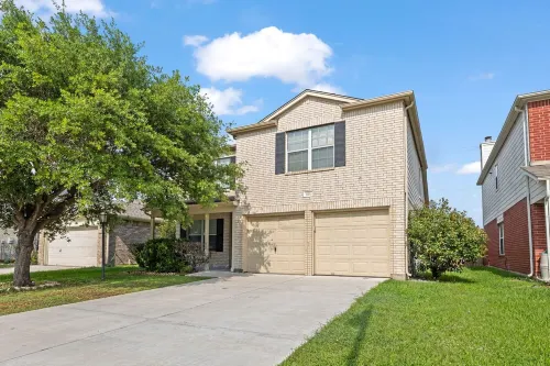 Spacious & Cozy Sugar Land Home – Perfect for Families and Remote Workers