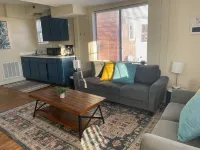 Cozy Retreat - Urban Oasis, Wifi, Private Entrance Hotels near Target