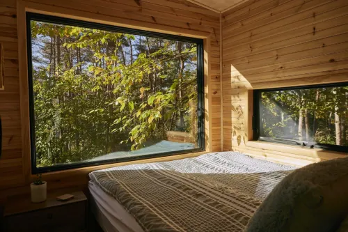 Modern Tiny Houses and Geodesic Domes - Charming Nature Retreat فنادق في كامبريدج