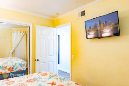 Heated Pool and Stunning Bay Views - Gorgeous Waterfront Oasis Hotels near Ben T Davis Beach