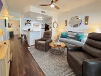 Stunning Lake Views and Resort-Style Amenities - Charming Coastal Retreat