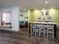 Suburban Studios Watford City Hotels in McKenzie County