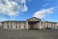 Days Inn by Wyndham Taber Hotels in Taber