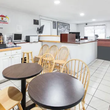 Super 8 by Wyndham Bishop