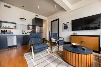 2BR Cityscape 2 Blocks from Bourbon St | The Mayfair - Alloggi