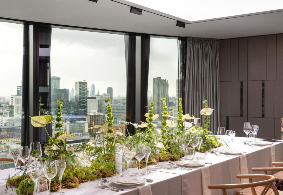 1. 아트'호텔 런던..