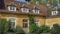 Newmarket Cottage - С бассейном