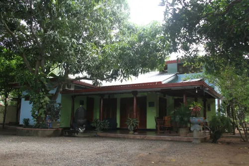 Llt Tourist Inn and Safari Jeep - spa