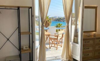 Agnadi Syros Beachfront Studios & Rooms