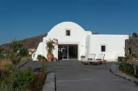 Perivolas Hotel Hotels in Santorini