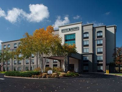 Hotel Trilogy Albany Airport, Tapestry Collection by Hilton