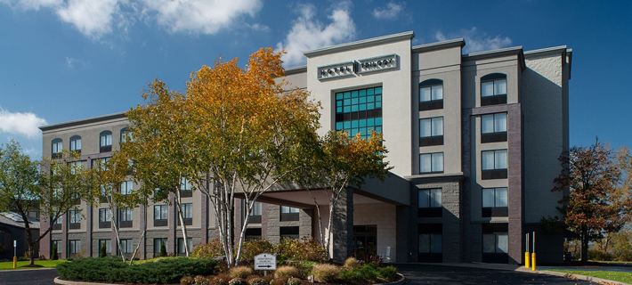 Hotel Trilogy Albany Airport, Tapestry Collection by Hilton Hotels in Colonie