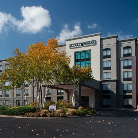 Hotel Trilogy Albany Airport, Tapestry Collection by Hilton