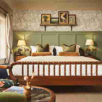 The Rising Sun Rooms