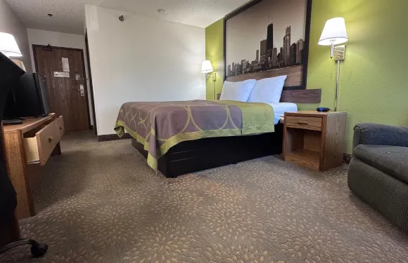 莫肯納-法蘭克福-I-80温德姆速8酒店