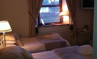 Moor End House Bed & Breakfast