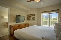 Crystal Palms Beach Resort Hotel di Treasure Island