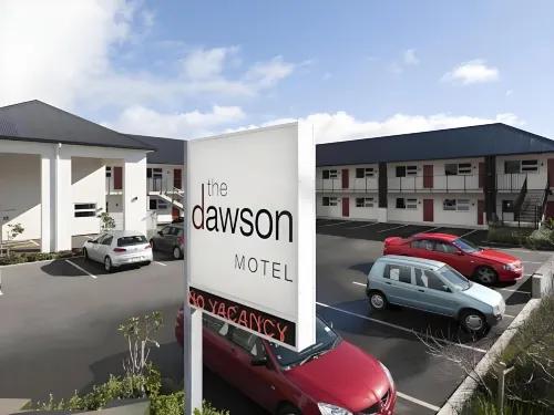 The Dawson Motel - Motels