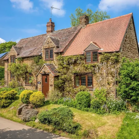 Tom Callows Gorgeous Cottage Oxfordshire