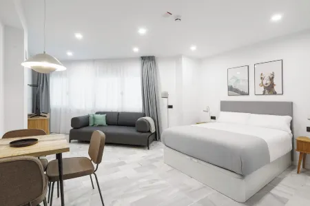 Limehome Jerez de la Frontera Marqués de Casa-Domecq Отели рядом с достопримечательностью «Фортеця в Хересі-де-ла-Фронтера»