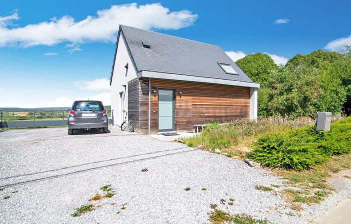 Holiday Home Viroinval for Seven Person