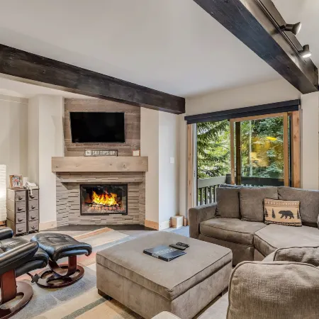 Laurelwood Condominiums