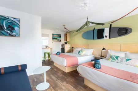 LOGE Camps Westport Отели рядом с достопримечательностью «P. Kelly Boss Ocean Walk Landing»