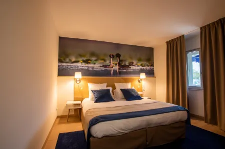 La Maison Tatin Отели в г. Нуан-ле-Фюзелье