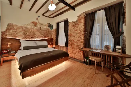 Impera Hotel Отели рядом с достопримечательностью «Библиотека Ахмеда III»