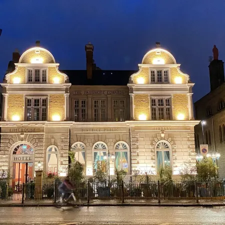 Limehouse Library Hotel Отели рядом с достопримечательностью «Тауэр-Хэмлетс»