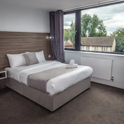 Sky Nights Hotel London Heathrow Hotel dekat SPBU Heston Services M4